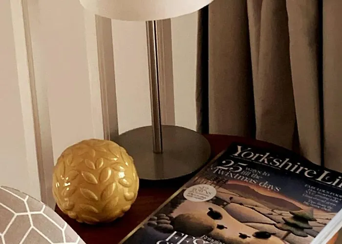 Betty's Minster View - 6 Twins Or 3 Superkings -central With Free Parking