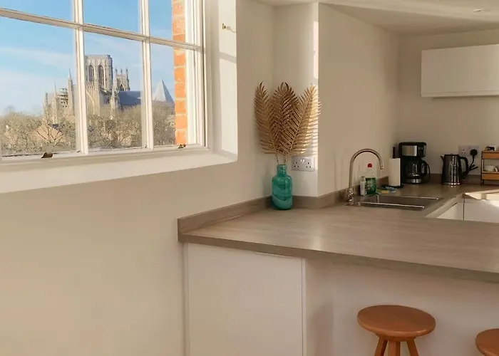 Betty's Minster View - 6 Twins Or 3 Superkings -central With Free Parking Appartamento