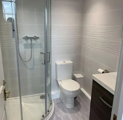 Betty's Minster View - 6 Twins Or 3 Superkings -central With Free Parking