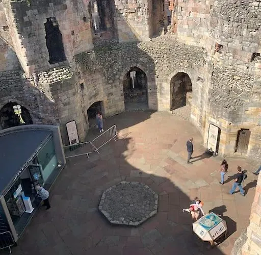 Betty's Minster View - 6 Twins Or 3 Superkings -central With Free Parking York