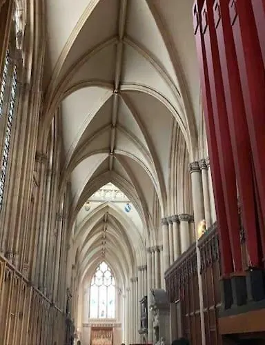 Betty's Minster View - 6 Twins Or 3 Superkings -central With Free Parking York