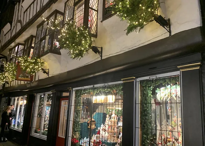 Appartamento Betty's Minster View - 6 Twins Or 3 Superkings -central With Free Parking