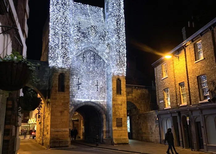 Betty's Minster View - 6 Twins Or 3 Superkings -central With Free Parking Appartamento York