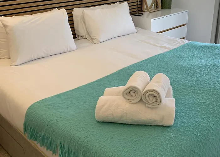 Betty's Minster View - 6 Twins Or 3 Superkings -central With Free Parking *