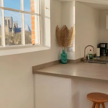 Betty's Minster View - 6 Twins Or 3 Superkings -central With Free Parking Apartmán