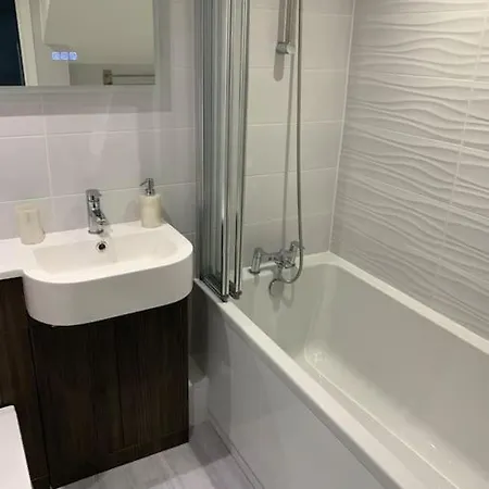 Apartmán Betty's Minster View - 6 Twins Or 3 Superkings -central With Free Parking York