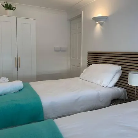 Betty's Minster View - 6 Twins Or 3 Superkings -central With Free Parking * York